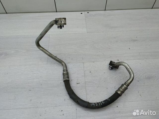 Трубка кондиционера короткая 3C0820721M VW Passat Трубка кондиционера короткая 3C0820721M VW Passat