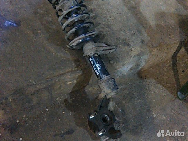 Кулак в сборе правый Деу Нексия