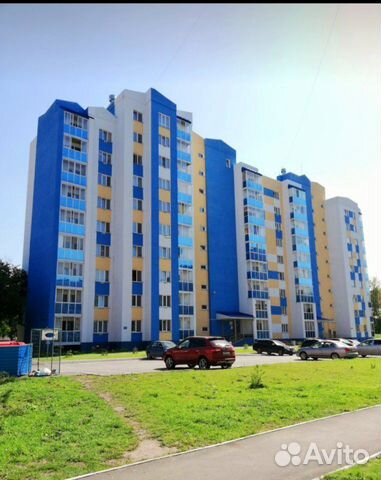 2-к квартира, 57 м², 1/10 эт.