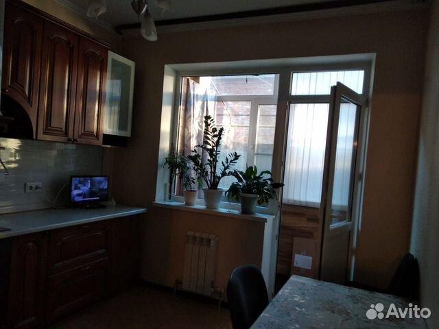 2-к квартира, 58 м², 1/4 эт.