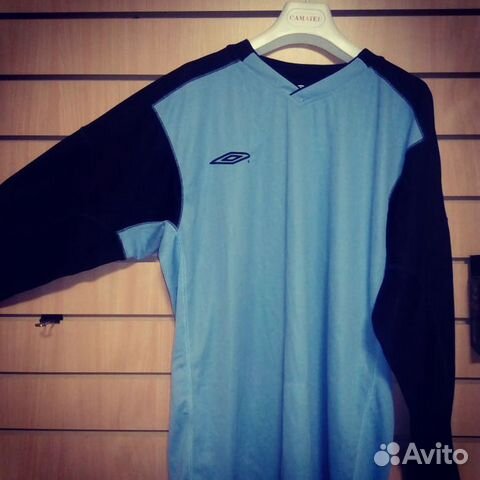 Свитер вратарский Umbro Свитер вратарский Umbro