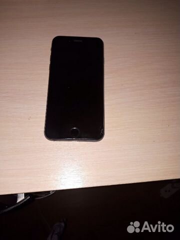 Телефон iPhone