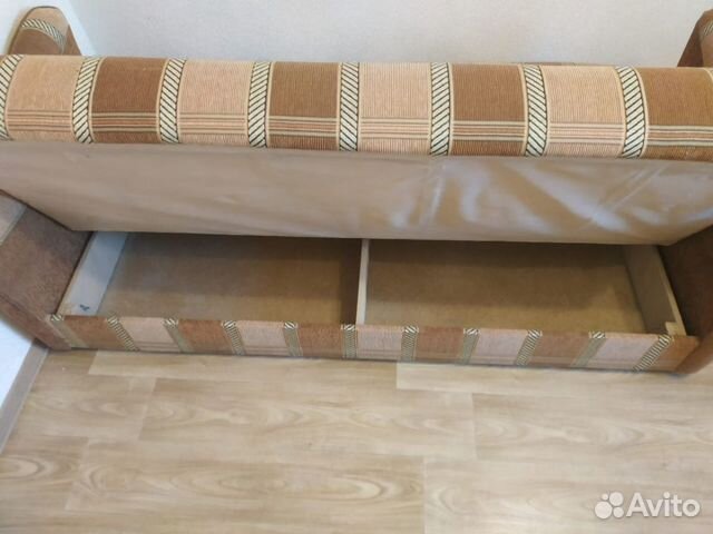 Продам диван в хорошем состоянии