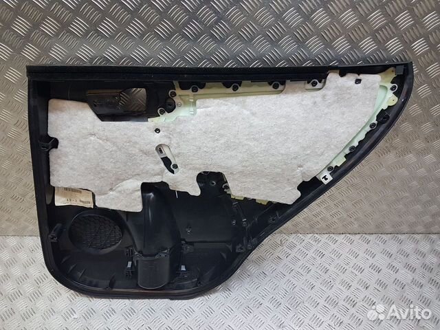 Обшивка двери задней левой Toyota Camry V50 VII