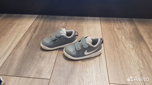 Кроссовки детские Nike оригинал 23,5 размер Кроссовки детские Nike оригинал 23,5 размер