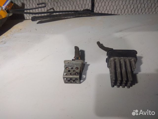 Резистор реостат отопителя(Ёжик) печки Опель Омега