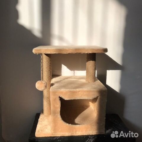 Домик для котиков с когтеточками Домик для котиков с когтеточками