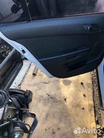Дверная обшивка на опель астра Н седан