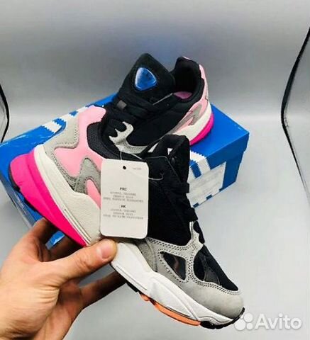 Кроссовки Adidas Falcon