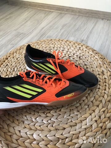 Футзалки новые adidas Футзалки новые adidas