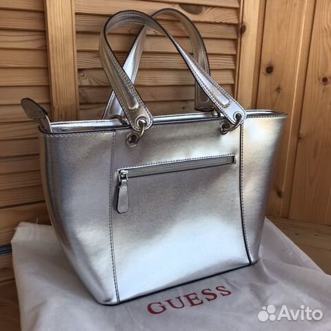 Новая кожаная сумка guess Новая кожаная сумка guess