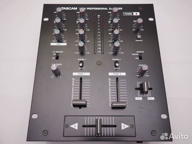 Микшерный пульт tascam XS-3 proffesional DJ mixer