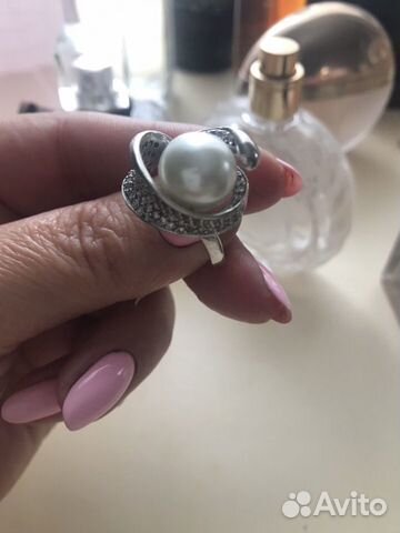 Серебряное кольцо с натуральным жемчугом