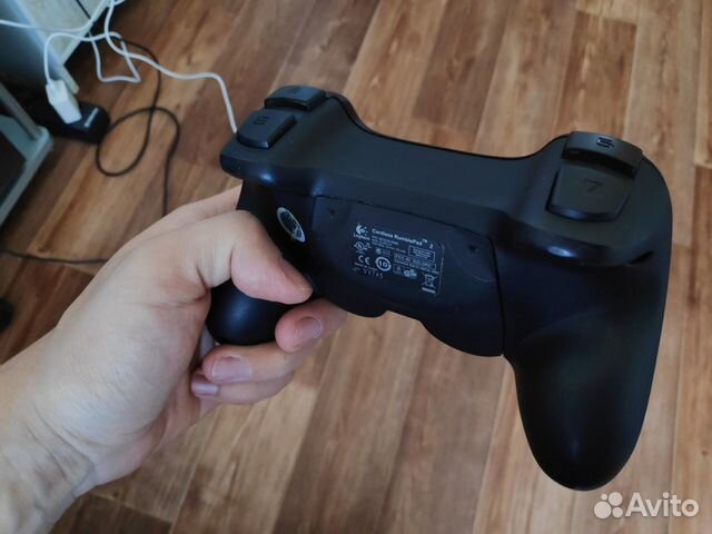 Беспроводной геймпад Logitech Rumblepad 2 Беспроводной геймпад Logitech Rumblepad 2