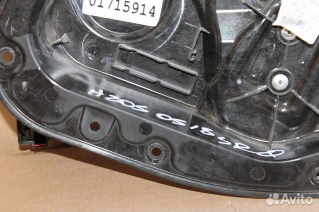 Стеклоподъемник задний правый Mercedes C-klasse W2 Стеклоподъемник задний правый Mercedes C-klasse W2