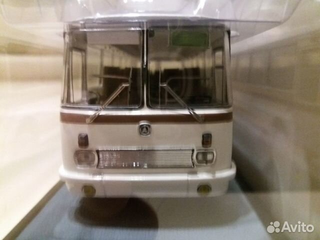 Автобус лаз-699R 1:43