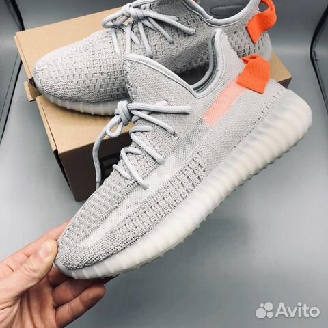 Adidas Yeezy Boost 350 v2 серые с оранжевым