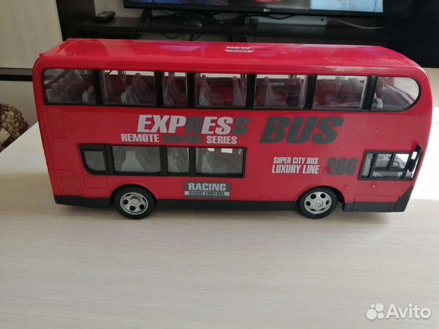 Автобус на пульте управления
