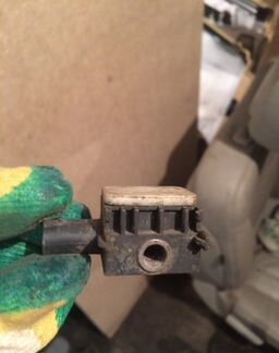 Датчик удара Mercedes w164 w251 x164 w221 ML S 164