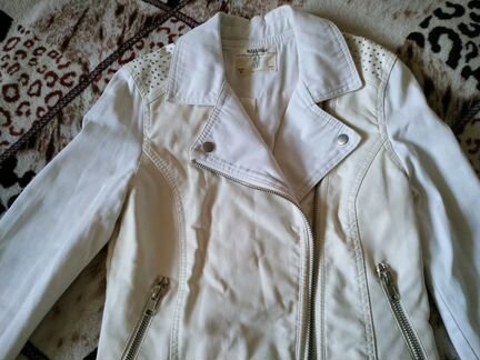 Куртка Pull&Bear 46р нежный крем