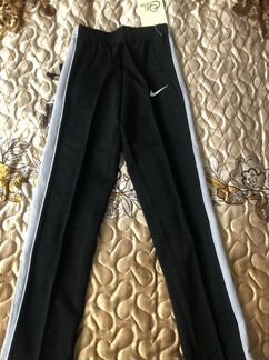 Легенсы спортивные Nike