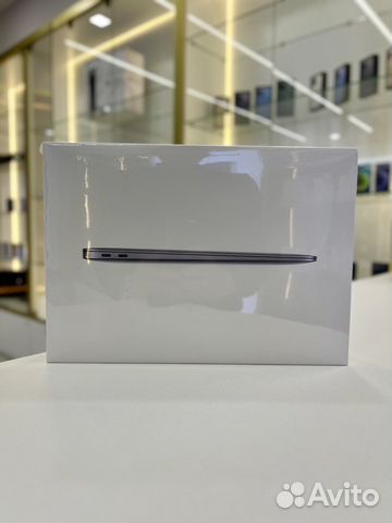 MacBook Air M1 13 8/256 Новый