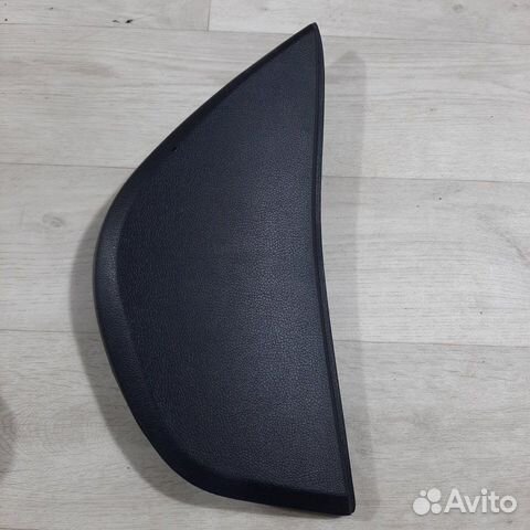 Накладка на торпедо левая Hyundai Solaris хэтчбек