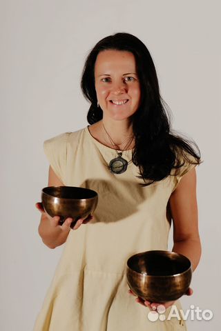 Вибрационно-акустический массаж поющими чашами