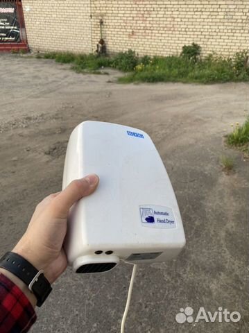 Электросушилка для рук BXG-120