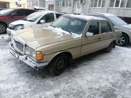 Mercedes-Benz W123, 1979