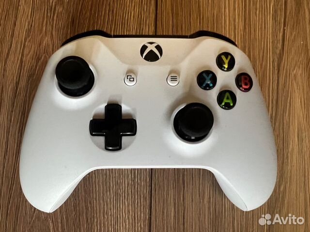 Геймпад для Xbox One(Series) /белый/model 1708