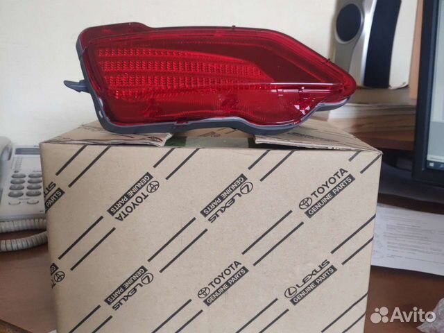 Отражатель заднего бампера (левый) RAV 4(13-18)