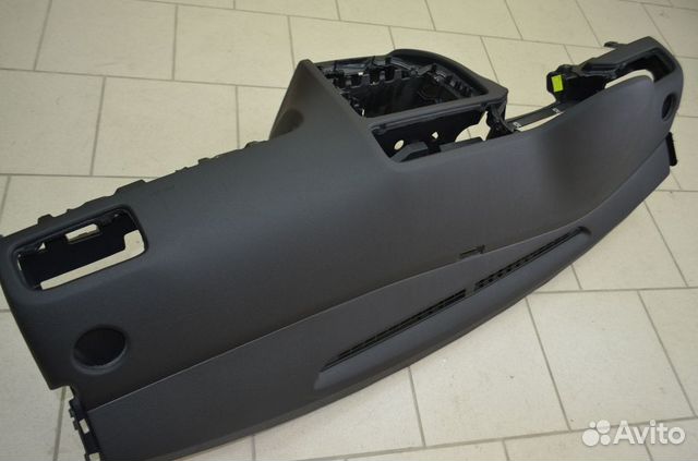 Торпедо панель приборов Volkswagen Jetta