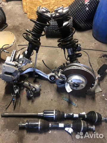 Передний амортизатор поворотный кулак bmw g22 g20