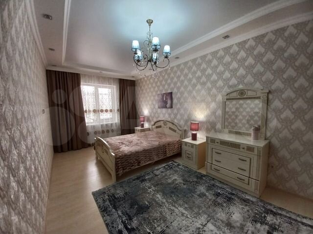 2-к. квартира, 65 м², 3/3 эт.