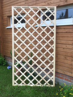 Шпалера деревянная