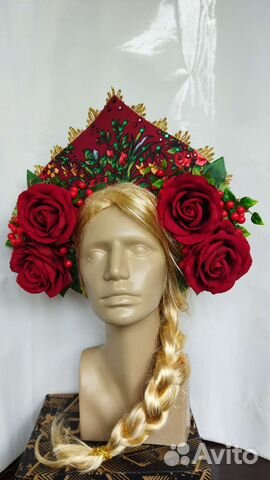 Кокошник с розами