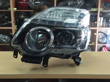 Фара Ниссан Х Трейл / Nissan X-Trail