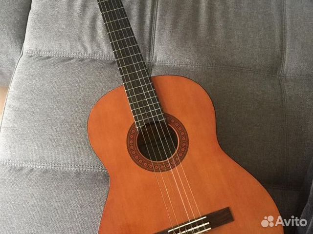 Классическая гитара Yamaha C-40M