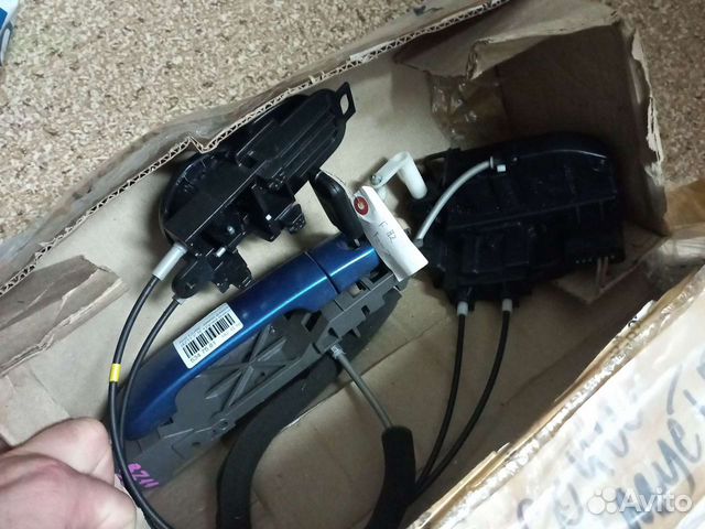 Замок двери левый nissan cube