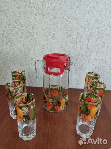 Графин со стаканами