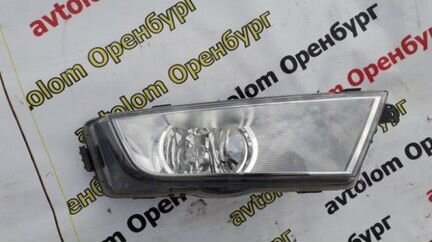 Фара противотуманная передняя правая Skoda Octavia