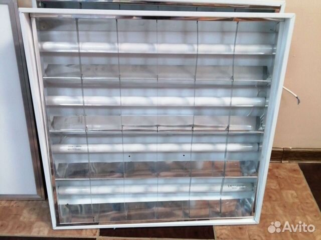 Светильник потолочный