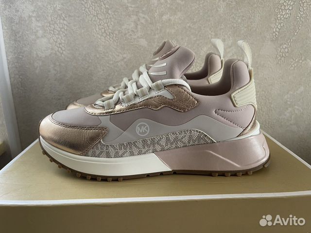 Кроссовки новые michael kors 37