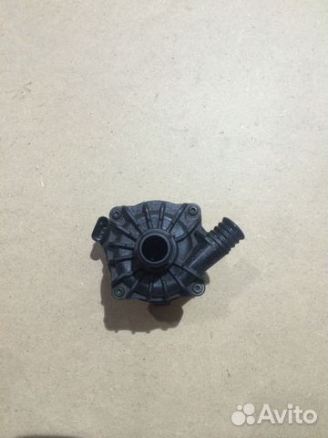 Дополнительная помпа BMW F10/F11 11517566335