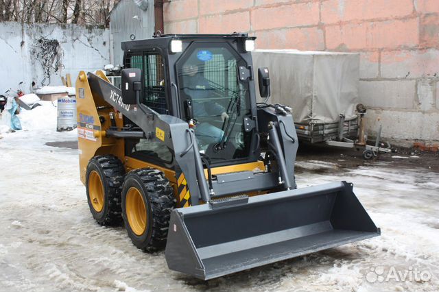 Мини-погрузчик XCMG XC740RU, 2023