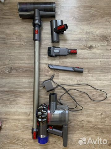 Беспроводной пылесос Dyson V8