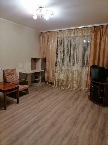 1-к. квартира, 42 м², 6/9 эт.