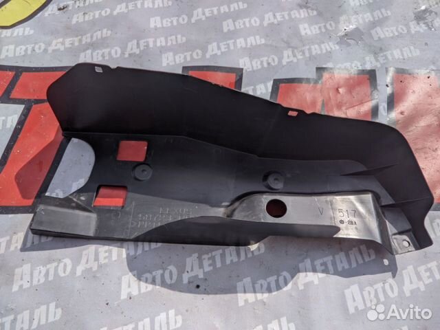 Пыльник заднего бампера правый Lexus LX570 LX470D