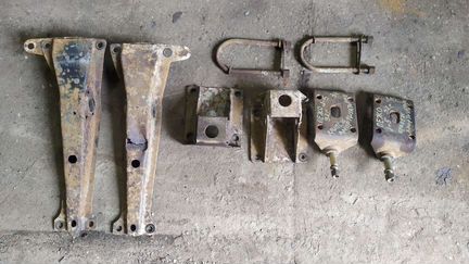 Крепление задних рессор Peugeot J-5 1992 год